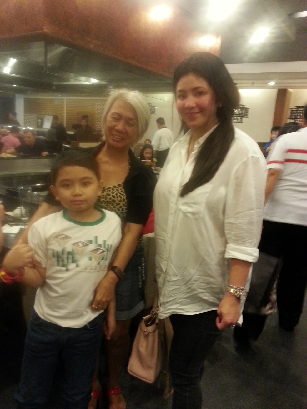 But of course Ogie means Regine right? Now my son is game for a photo op with her. 😉 