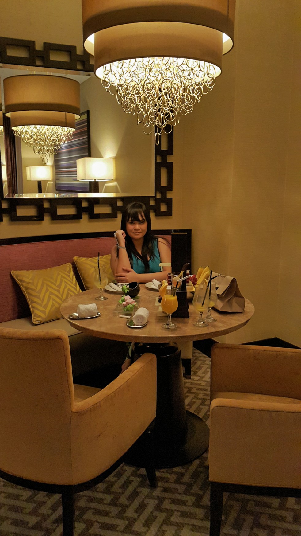 I'm really tired at this point but the lighting made everything perfectly imperfect.